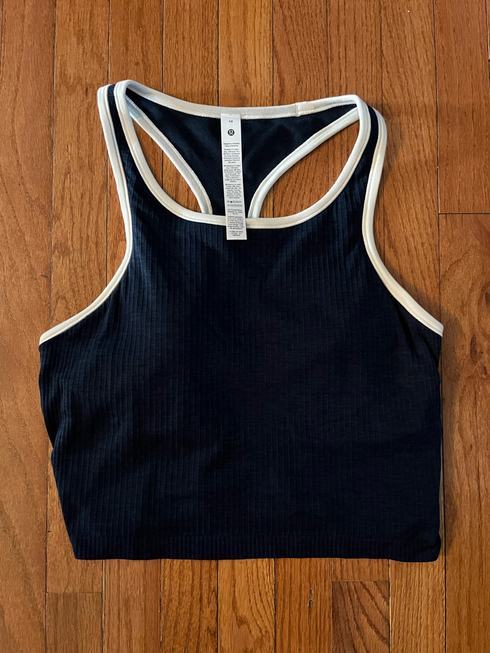Lululemon ebb to street cropped navy